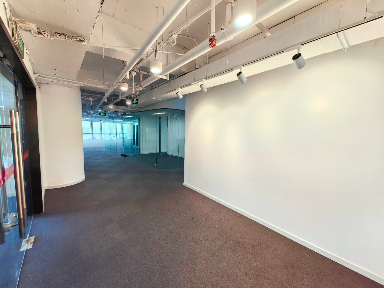 北辰新纪元|北辰泰岳大厦       550平米办公室
